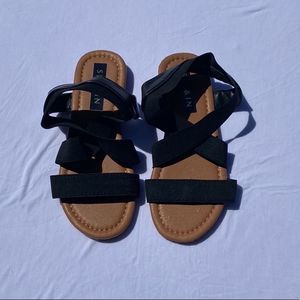 She&In Black Strappy Sandals Size 5 / 35 EU